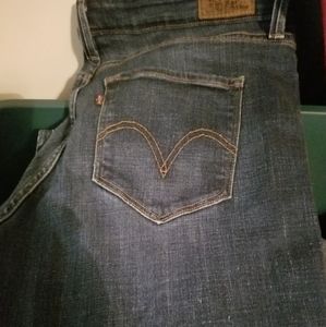 Womens Levi's size 18